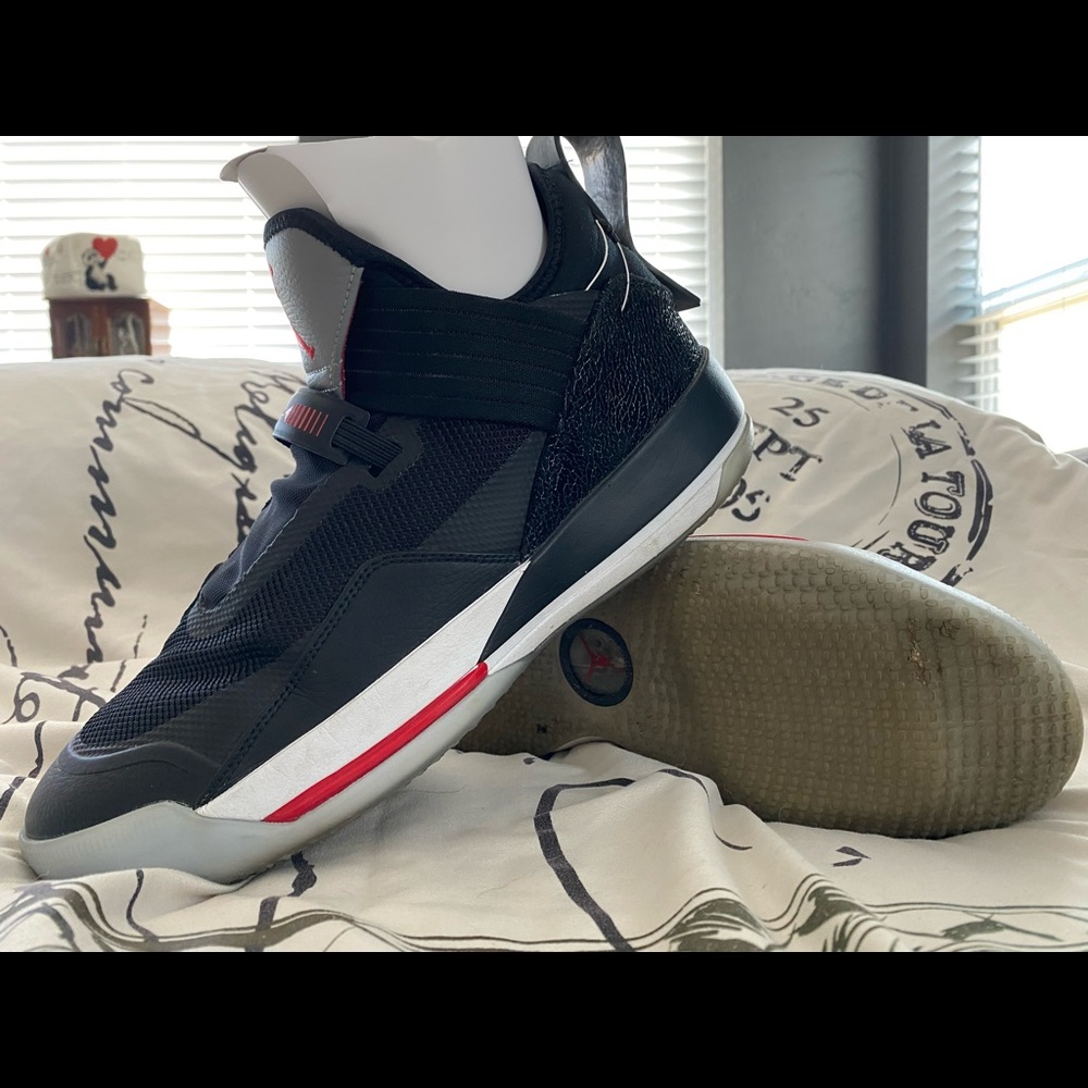 Nike Air Jordan XXXIII (33) SE Black/Cement Size 12M